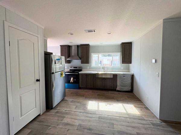 2024 Fleetwood Summit Mobile Home
