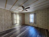 1984 VILL Manufactured Home