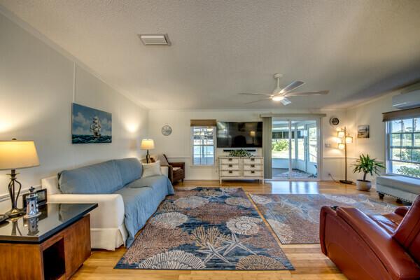 1987 Meri Manufactured Home