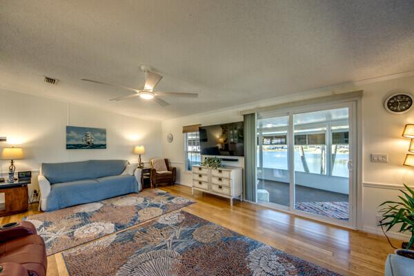 1987 Meri Manufactured Home