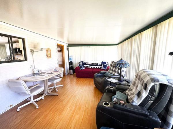 1986 Bays Manufactured Home