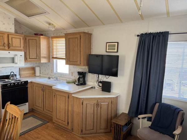 1998 Park Manufactured Home