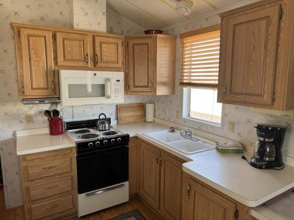 1998 Park Manufactured Home