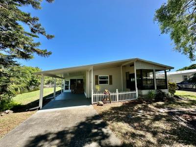 Photo 2 of 18 of home located at 3341 East Derry Drive Sebastian, FL 32958