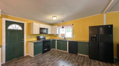 Photo 3 of 14 of home located at 117 Magnolia Dr Lady Lake, FL 32159