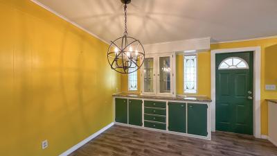Photo 4 of 14 of home located at 117 Magnolia Dr Lady Lake, FL 32159
