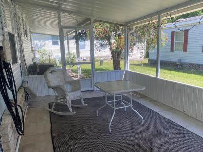 Photo 3 of 13 of home located at 733 Gladiola Dr Auburndale, FL 33823