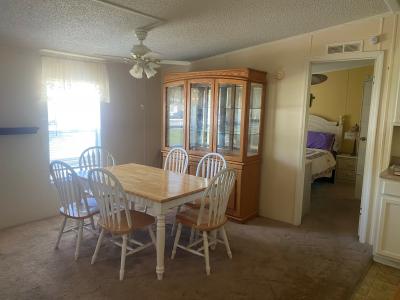 Photo 5 of 13 of home located at 733 Gladiola Dr Auburndale, FL 33823