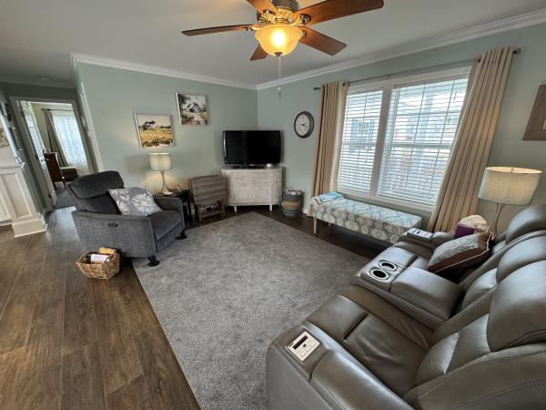 2018 Commodore 55497 Mobile Home