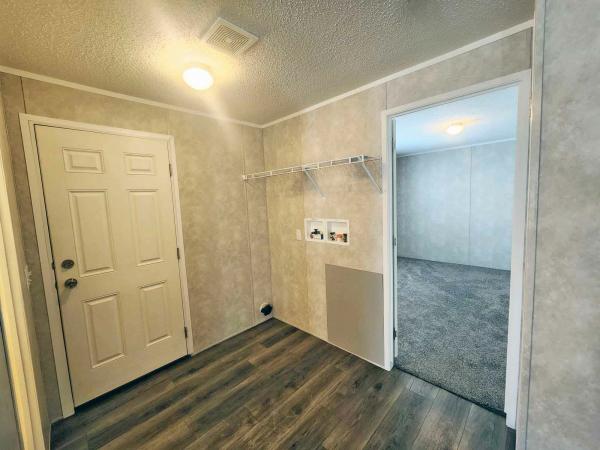 2023 Adventure  Mojave  Home