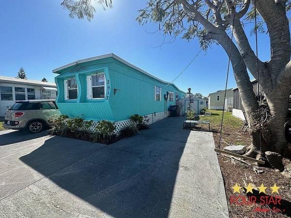 Photo 1 of 2 of home located at 2513 Wyatt Place Kissimmee, FL 34741