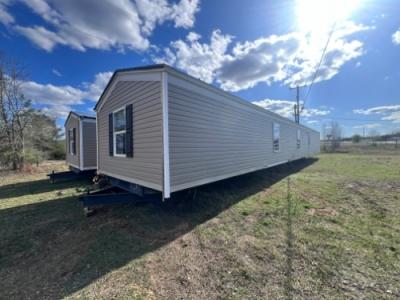 Mobile Home at 141 6th St Haleyville, AL 35565