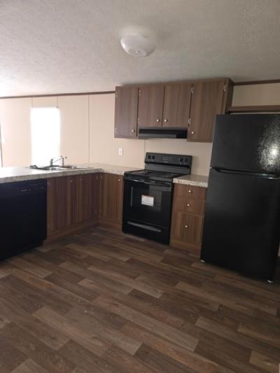 Photo 4 of 10 of home located at 12 Mohican Cir Chillicothe, OH 45601