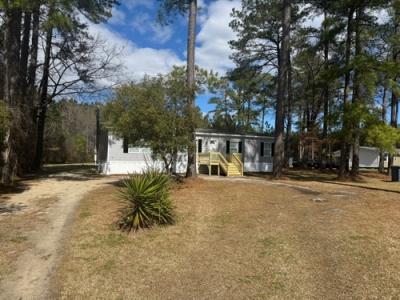 Mobile Home at 6191 Nc Hwy 102 E Chocowinity, NC 27817