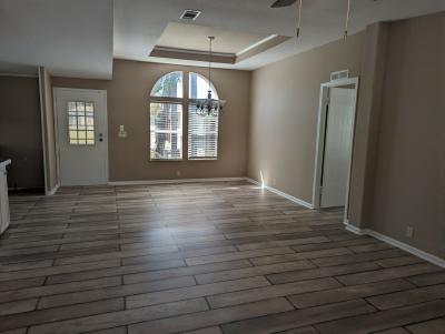 Photo 4 of 12 of home located at 319 Southhampton Blvd Auburndale, FL 33823