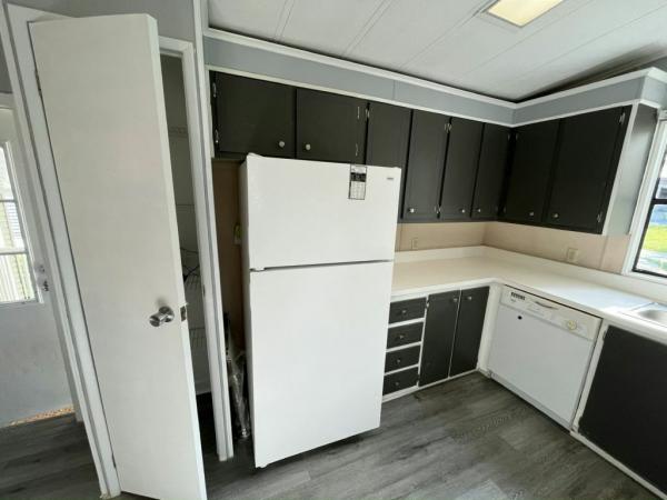 1984 MANA NA Mobile Home