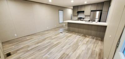 Photo 2 of 29 of home located at 198 S. Pine Drive Tampa, FL 33613