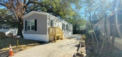 Photo 5 of 29 of home located at 198 S. Pine Drive Tampa, FL 33613