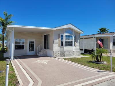 Photo 2 of 14 of home located at 3751 Laurel Valley Blvd. 050 Zephyrhills, FL 33542