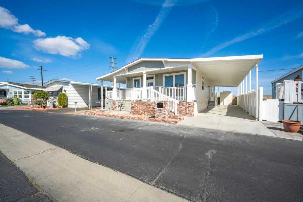2024 Clayton HRR-2852-3D Manufactured Home