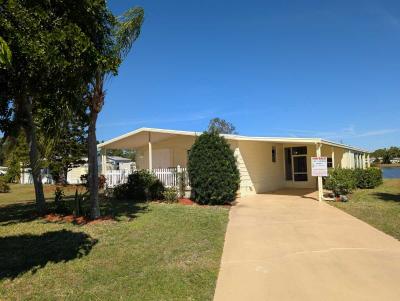 Photo 2 of 12 of home located at 11 Valparaiso Port St Lucie, FL 34952