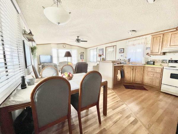 1989 CAVCO CAVCO Manufactured Home