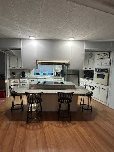 Photo 5 of 8 of home located at 5471 Whitehaven Lane Sarasota, FL 34233
