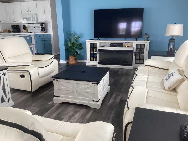 2004 Manufactured Home