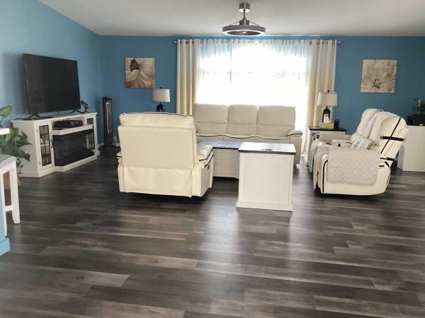 2004 Manufactured Home