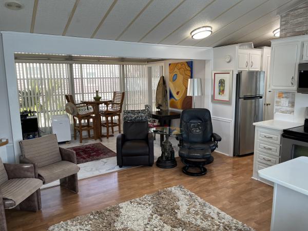 1992 Mobile Home