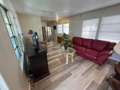Photo 4 of 13 of home located at 2550 State Rd. 580 #1010 Clearwater, FL 33761