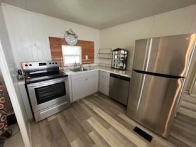 Photo 5 of 13 of home located at 2550 State Rd. 580 #1010 Clearwater, FL 33761