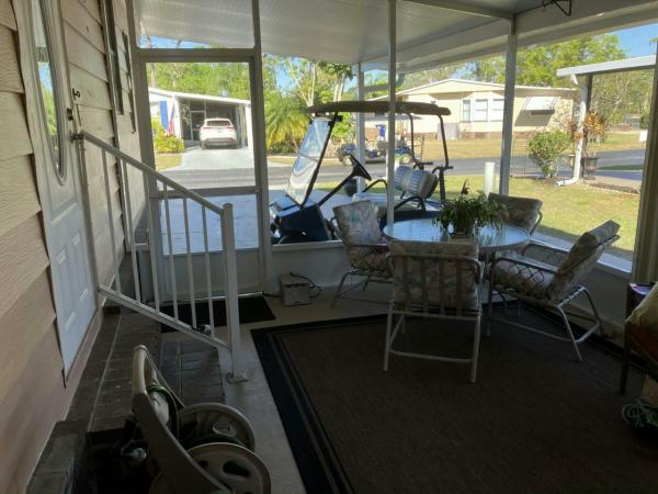 1985 SCHU HS Manufactured Home