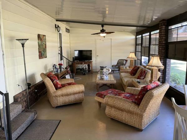 1987 Shulte Manufactured Home