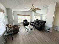 1990 PALM Manufactured Home