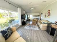 1990 PALM Manufactured Home