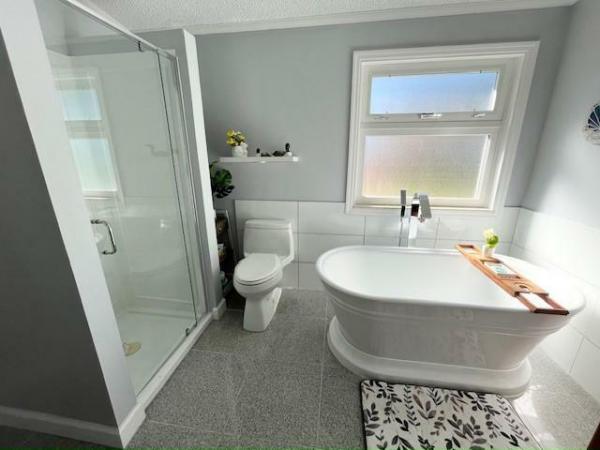1990 PALM Manufactured Home