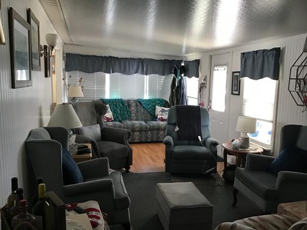 1990 Chariot Mobile Home