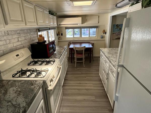 1983 Mobile Home
