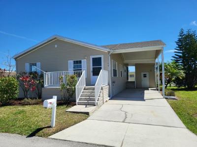 Photo 3 of 13 of home located at 182 Oleander Street Nokomis, FL 34275