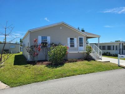 Photo 5 of 13 of home located at 182 Oleander Street Nokomis, FL 34275