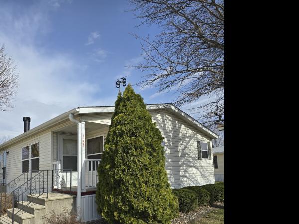 1997 Schult Mobile Home For Sale