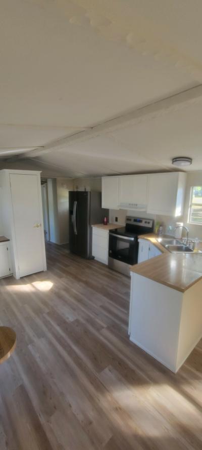Photo 5 of 5 of home located at 504 Skycrest Drive Plant City, FL 33565