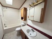 2001 Commodore Manufactured Home