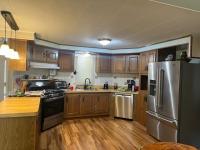 1986 Parkwood Manufactured Home