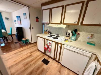 Photo 4 of 16 of home located at 2550 State Rd. 580 #0615 Clearwater, FL 33761