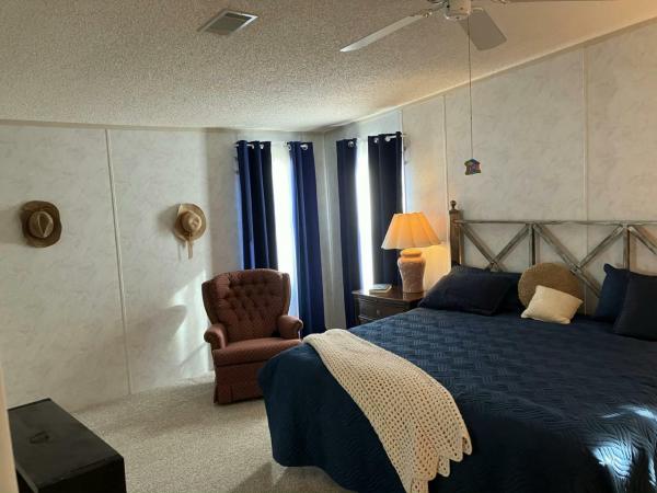 1993 Palm Harbor Manufactured Home