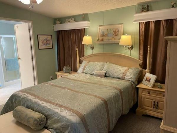 1992 Fleetwood Manufactured Home