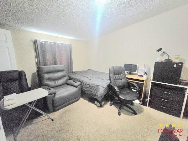 1995 OAKS  Home