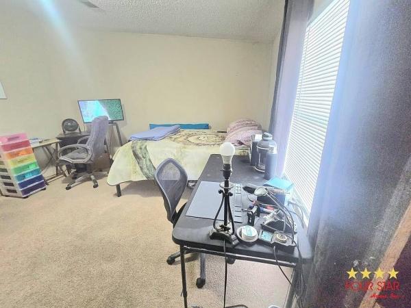 1995 OAKS  Home